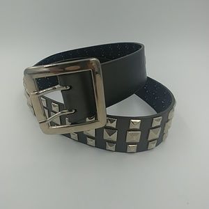 Faux Leather 3 Row Pyramid Belt Gunmetal/Silver SM